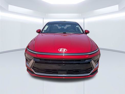 Certified 2025 Hyundai Sonata SEL FWD image 9