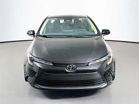 Certified 2024 Toyota Corolla LE image 3