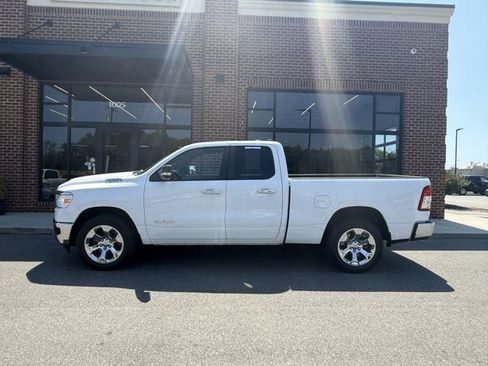 Used 2019 RAM 1500 Big Horn AWD/4WD image 3