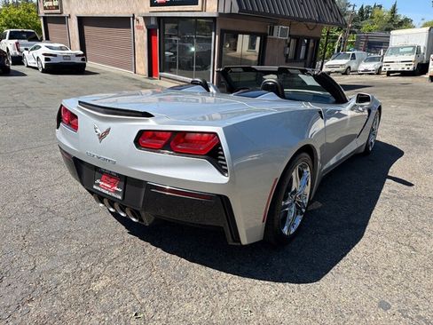 Used 2016 Chevrolet Corvette Stingray Convertible w/ 2LT Preferred Equipment Group RWD image 17