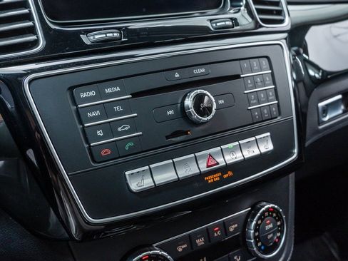 Used 2019 Mercedes-Benz GLE 43 AMG 4MATIC image 19