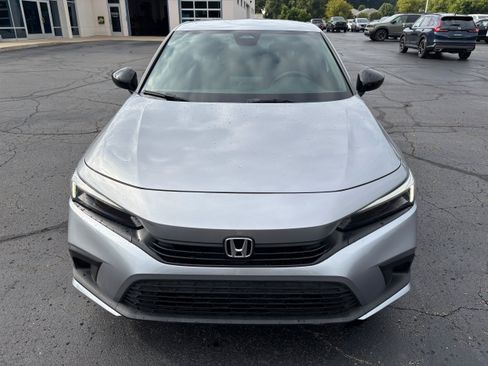 Used 2024 Honda Civic Sport image 3