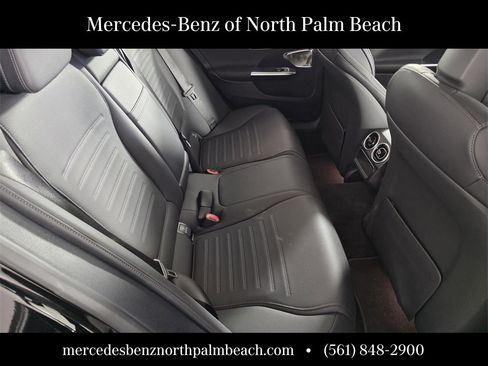 Used 2024 Mercedes-Benz C 300 Sedan image 24