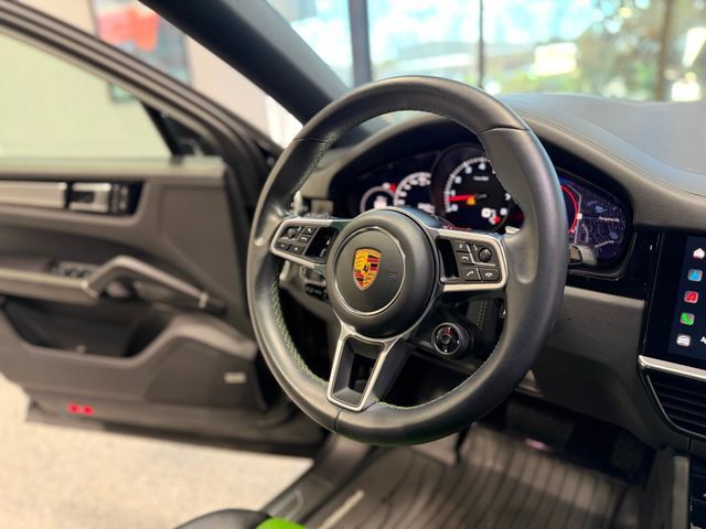 Used 2023 Porsche Cayenne Platinum Edition AWD/4WD image 29