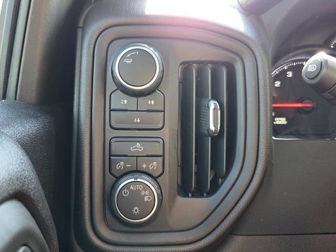 Used 2024 Chevrolet Silverado 2500 Custom w/ Custom Convenience Package AWD/4WD image 18