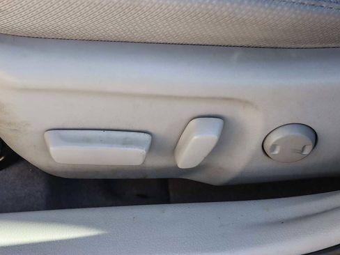 Used 2014 Toyota Camry XLE image 20