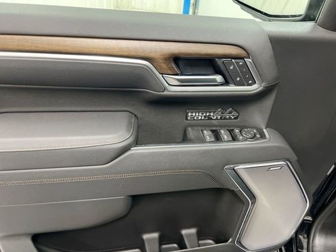 New 2026 Chevrolet Silverado 1500 High Country w/ Technology Package AWD/4WD image 22