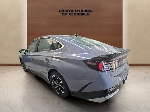 Certified 2025 Hyundai Sonata SEL image 4