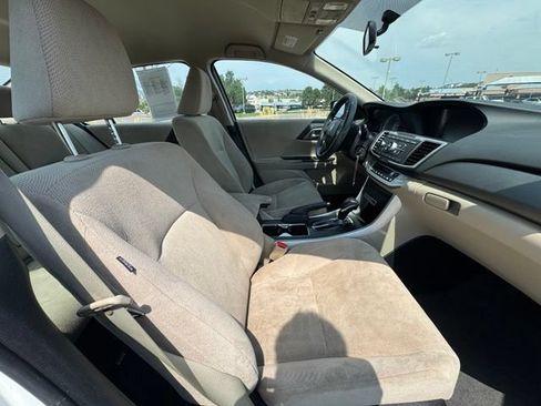 Used 2013 Honda Accord LX image 34