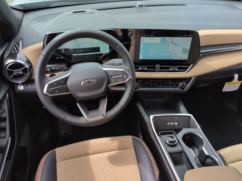 New 2026 Chevrolet Equinox ACTIV FWD image 21