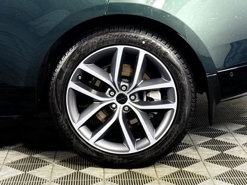 New 2026 Land Rover Range Rover SE image 16