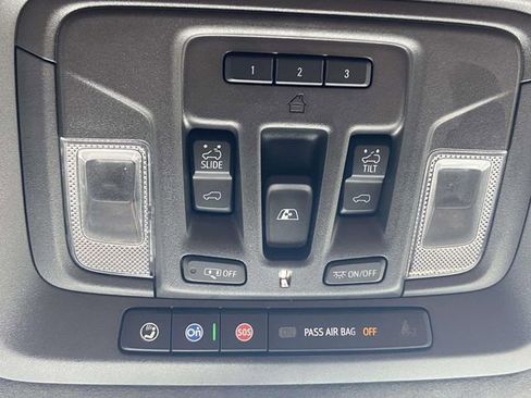 Certified 2023 GMC Sierra 1500 Denali Ultimate AWD/4WD image 30