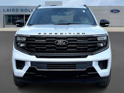 New 2026 Ford Expedition Platinum w/ Stealth Appearance Package AWD/4WD image 15