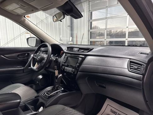 Used 2020 Nissan Rogue S image 25