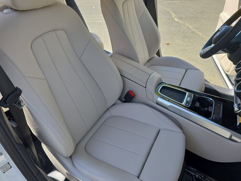 New 2026 Mercedes-Benz GLB 250 4MATIC image 10