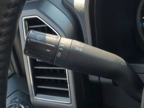 Used 2019 Ford F150 XLT w/ Equipment Group 302A Luxury AWD/4WD image 18