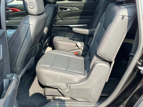 Used 2024 Chevrolet Traverse Z71 w/ LPO, Floor Liner Package AWD/4WD image 11