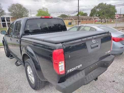 Used 2014 Nissan Frontier SV AWD/4WD image 10