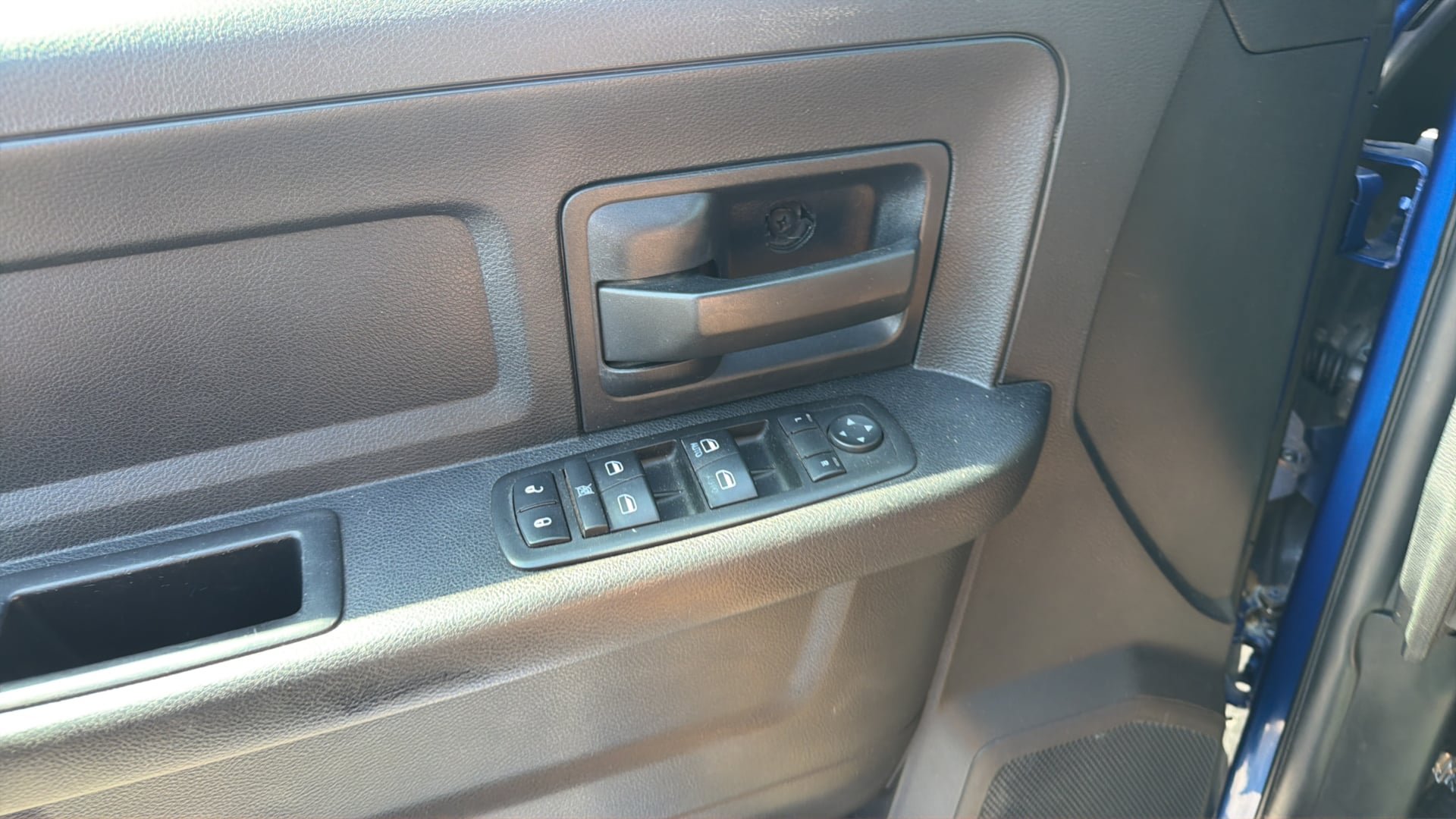 Used 2014 RAM 1500 Express AWD/4WD image 20