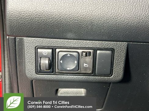Used 2011 Nissan Versa 1.8 S w/ PWR Plus Pkg FWD image 19
