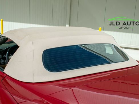 Used 2008 Chevrolet Corvette Convertible w/ Preferred Equipment Group RWD image 39