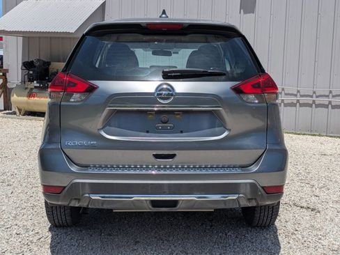 Used 2018 Nissan Rogue S image 6
