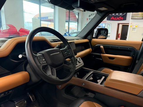 Used 2024 Land Rover Defender 110 X AWD/4WD image 22