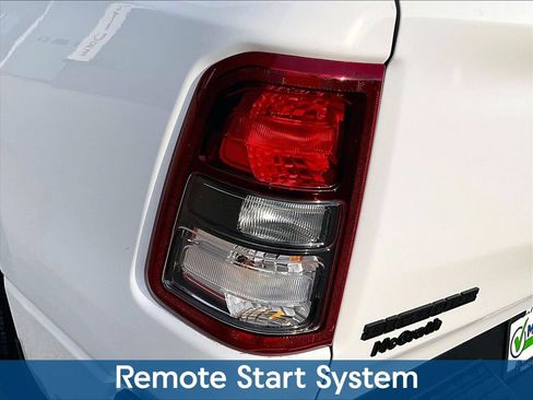 Used 2023 RAM 1500 Big Horn AWD/4WD image 28