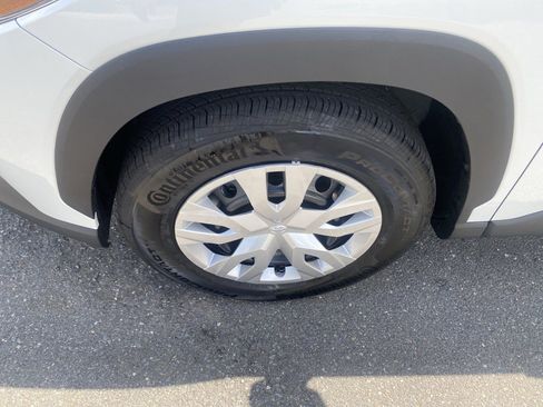 Used 2026 Toyota Corolla Cross L FWD image 10