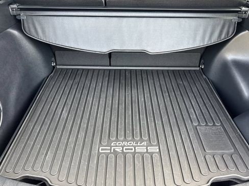 Certified 2024 Toyota Corolla Cross AWD Hybrid w/ Convenience Package image 14