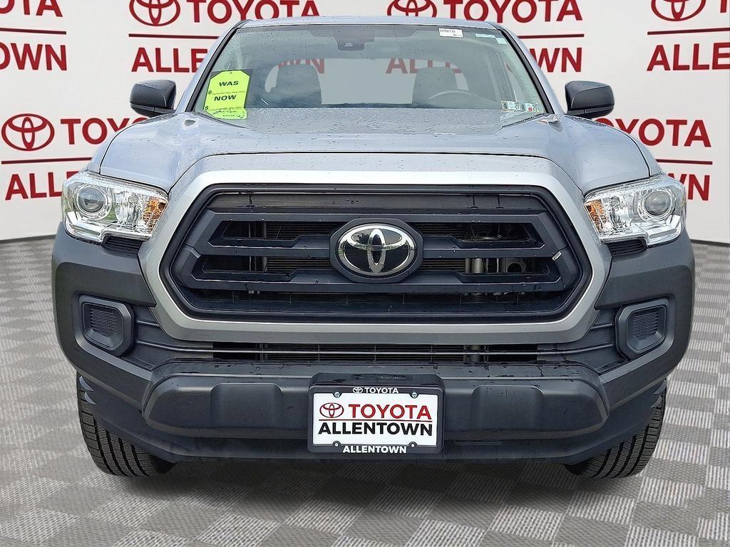 Used 2022 Toyota Tacoma SR RWD image 2
