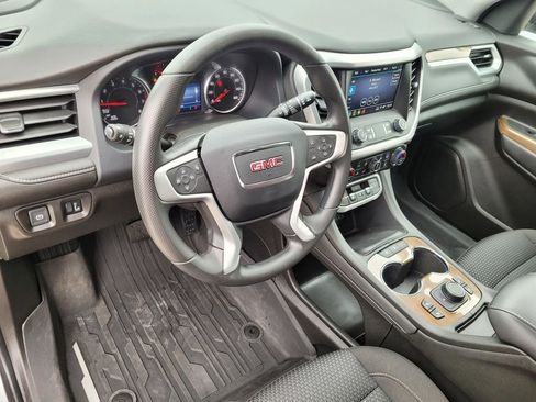 Certified 2023 GMC Acadia SLE w/ Driver Convenience Package image 26