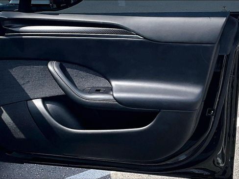 Used 2023 Tesla Model S Plaid image 23