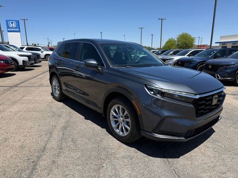Used 2025 Honda CR-V EX image 3