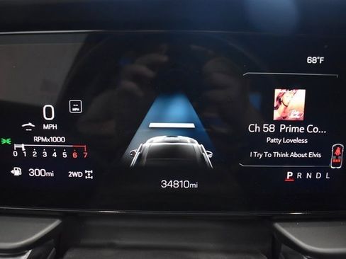 Used 2025 GMC Terrain Elevation image 27