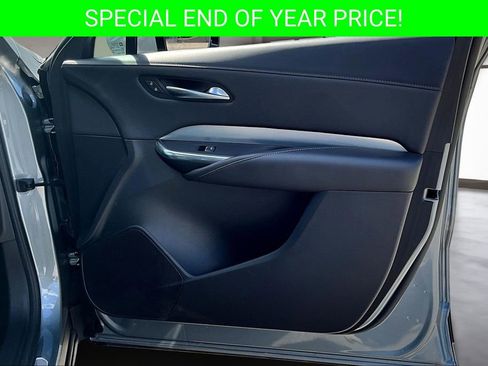 Used 2023 Cadillac XT4 Premium Luxury image 27