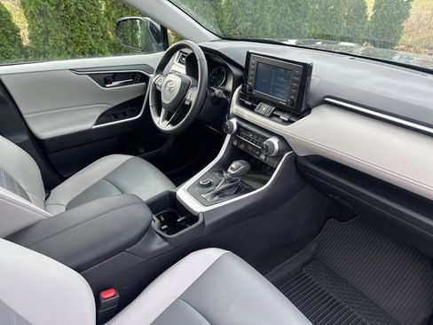 Certified 2022 Toyota RAV4 XLE Premium image 36