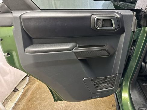 Used 2025 Ford Bronco Badlands image 22
