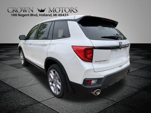 Used 2025 Honda Passport EX-L image 9