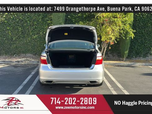 Used 2011 Lexus LS 460 AWD w/ Comfort Pkg image 16