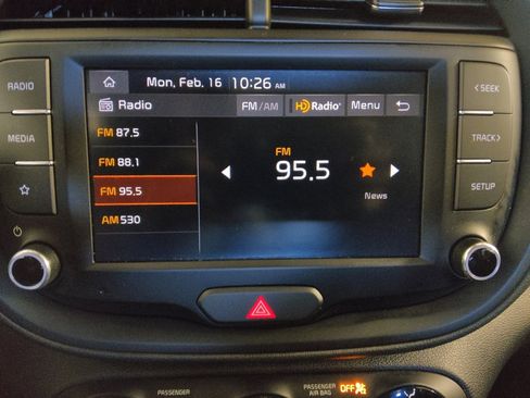 Used 2025 Kia Soul S image 25