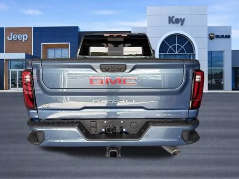 Used 2026 GMC Sierra 2500 Denali w/ Denali Reserve Package AWD/4WD image 5