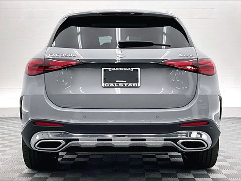 New 2026 Mercedes-Benz GLC 350e 4MATIC image 3