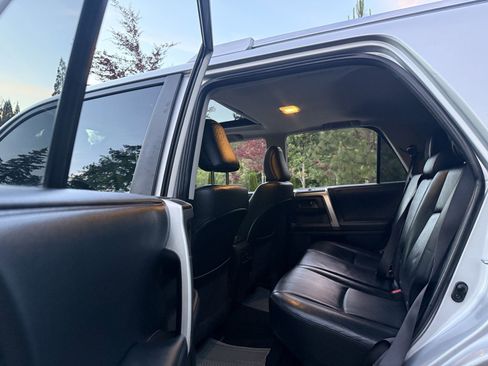 Used 2011 Toyota 4Runner Limited RWD image 20
