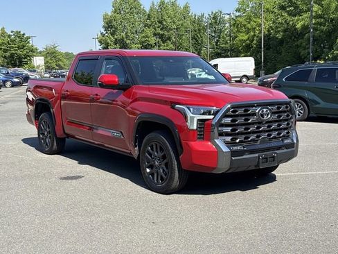 Used 2025 Toyota Tundra Platinum AWD/4WD image 1