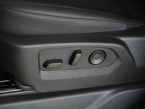 New 2025 GMC Sierra 1500 SLT w/ SLT Premium Package image 32