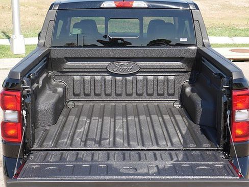 New 2025 Ford Maverick Lobo image 34