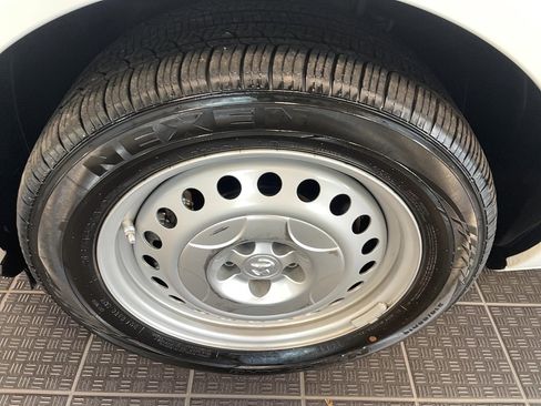 Used 2022 RAM ProMaster City Tradesman image 5