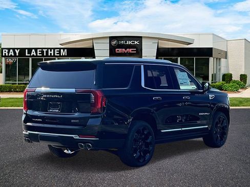 New 2026 GMC Yukon Denali w/ Denali Reserve Package AWD/4WD image 5
