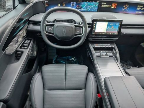 New 2026 Lincoln Nautilus Reserve image 14